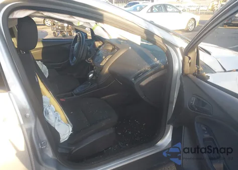 2016 Ford Focus S from USA, damaged, VIN 1FADP3E20GL349960